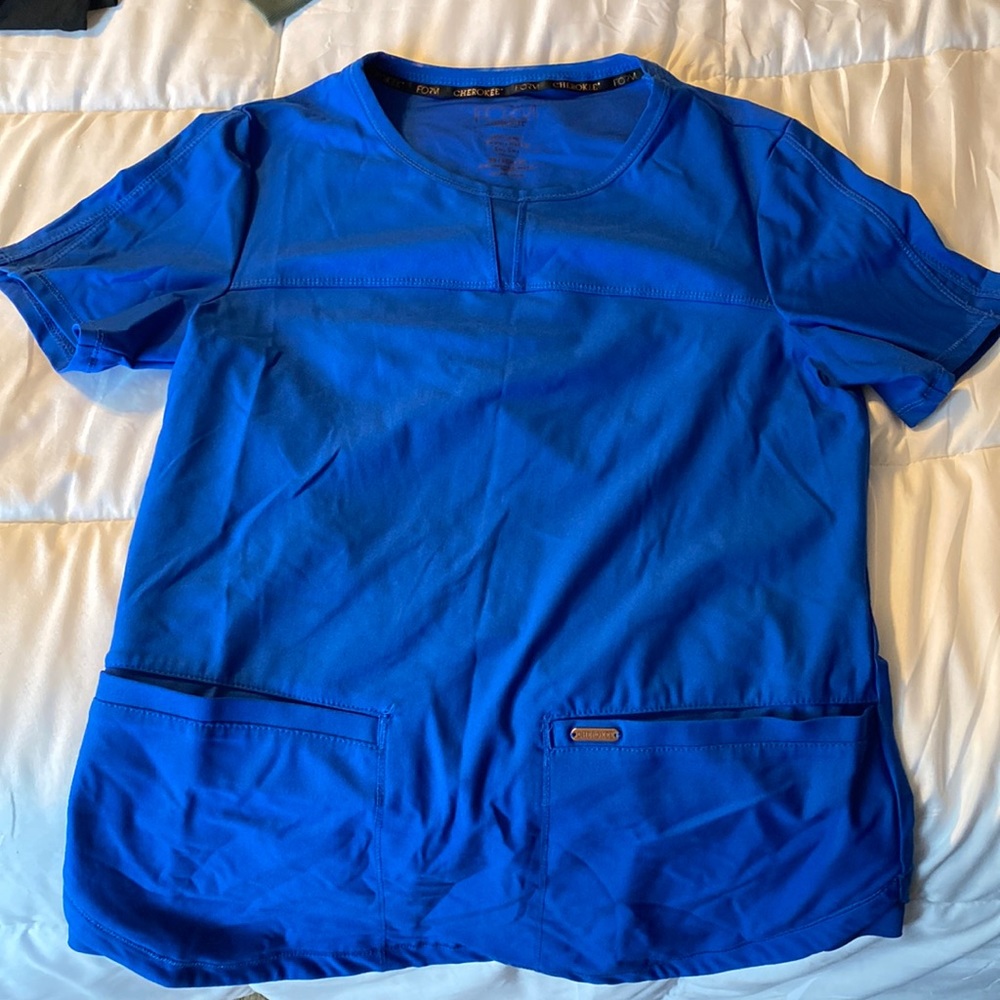 Cherokee FORM Scrub Top